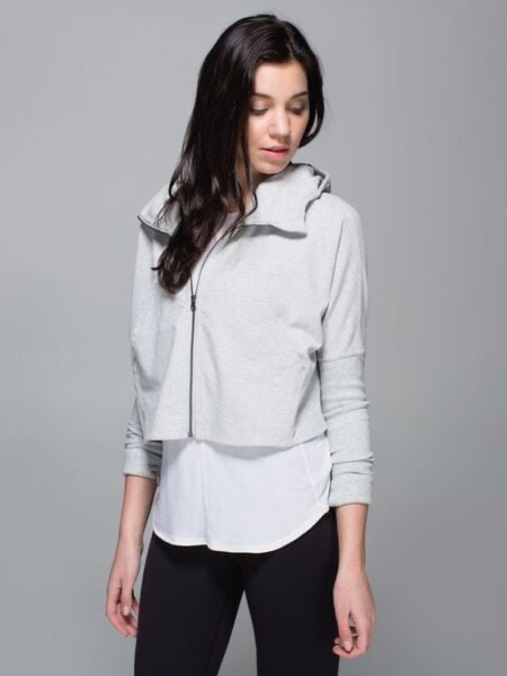 Lululemon Seva Jacket 8 Medium Heathered Gray full zip cropped athleisure pocket